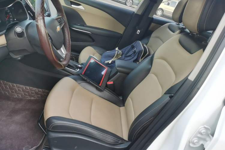 Used Chevrolet Monza 2022 320 Automatic Enjoyment Sunroof Version Left Front Seat