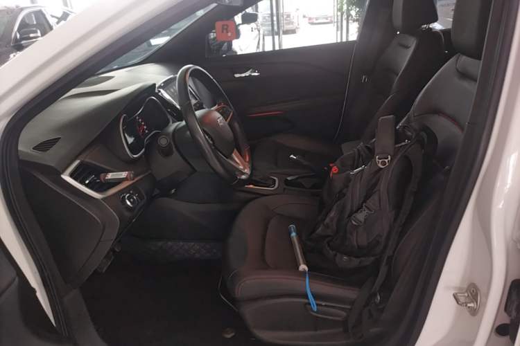 Used Chevrolet Monza 2022 Light Hybrid RS 330T Automatic Comfort Edition Left Front Seat