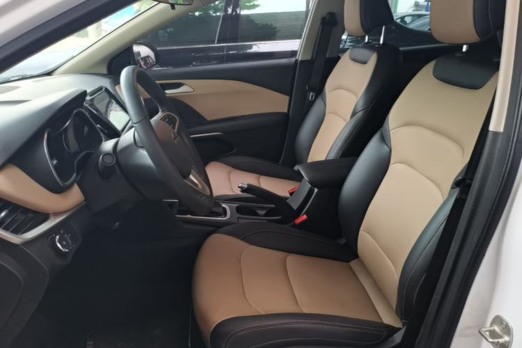 Used Chevrolet Monza 2022 320 Automatic Enjoyment Sunroof Version Left Front Seat