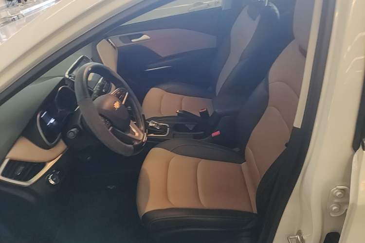 Used Chevrolet Monza 2022 320 Automatic Enjoyment Sunroof Version Left Front Seat