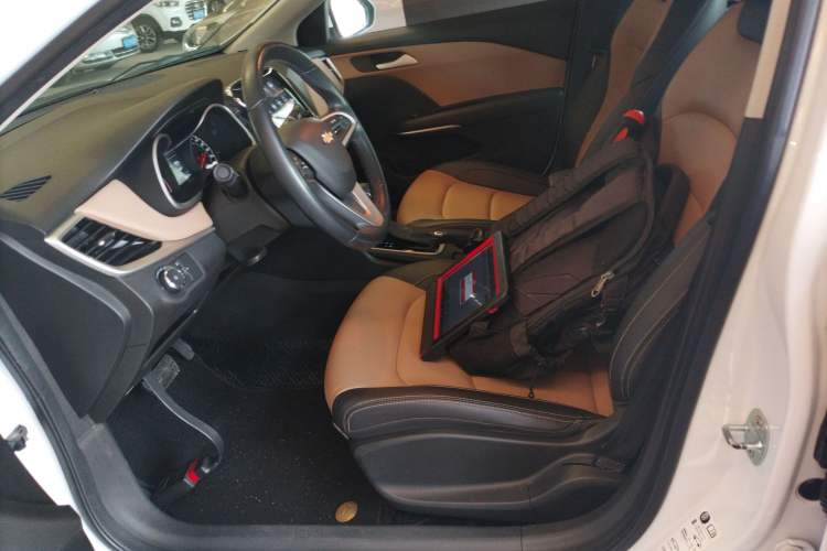 Used Chevrolet Monza 2022 320 Automatic Enjoyment Sunroof Version Left Front Seat