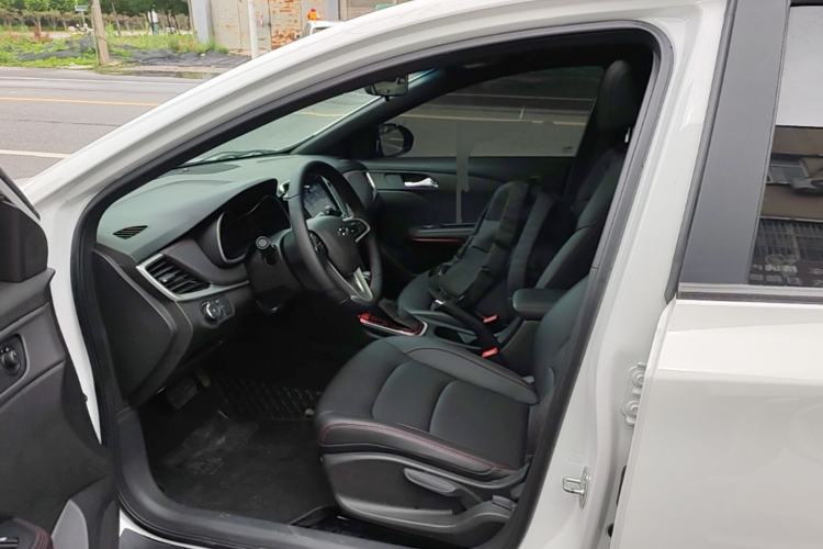 Used Chevrolet Monza 2022 Light Hybrid RS 330T Automatic Comfort Edition Left Front Seat
