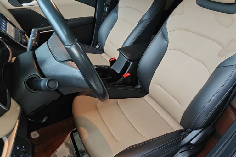 Used Chevrolet Monza 2022 320 Automatic Enjoyment Sunroof Version Left Front Seat