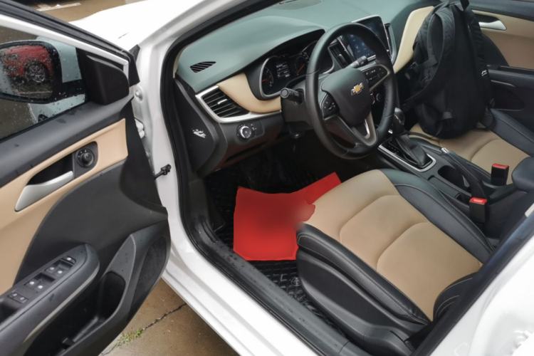 Used Chevrolet Monza 2022 320 Automatic Enjoyment Sunroof Version Left Front Seat