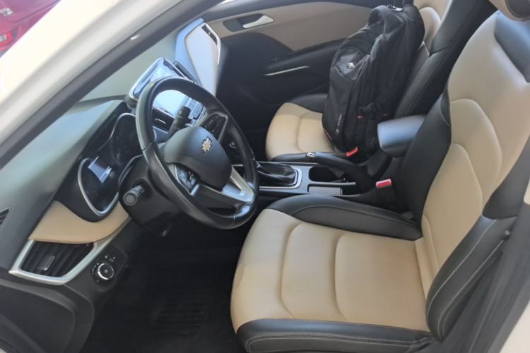 Used Chevrolet Monza 2022 320 Automatic Enjoyment Sunroof Version Left Front Seat
