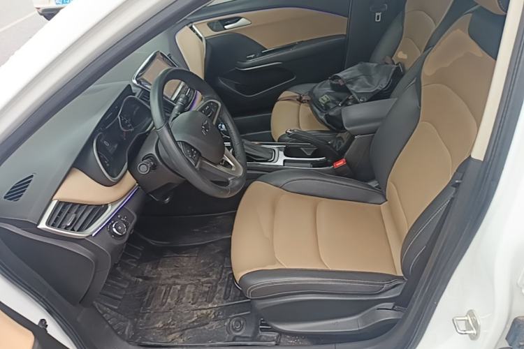 Used Chevrolet Monza 2022 320 Automatic Enjoyment Edition Left Front Seat