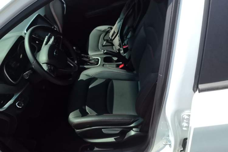 Used Chevrolet Monza 2022 Light Hybrid RS 330T Automatic Comfort Edition Left Front Seat