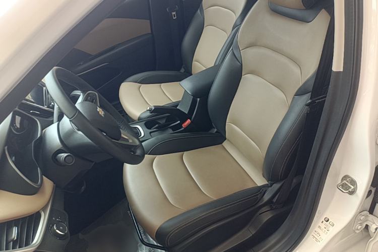 Used Chevrolet Monza 2022 320 Automatic Enjoyment Sunroof Version Left Front Seat