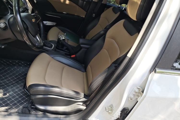 Used Chevrolet Monza 2022 320 Automatic Enjoyment Sunroof Version Left Front Seat
