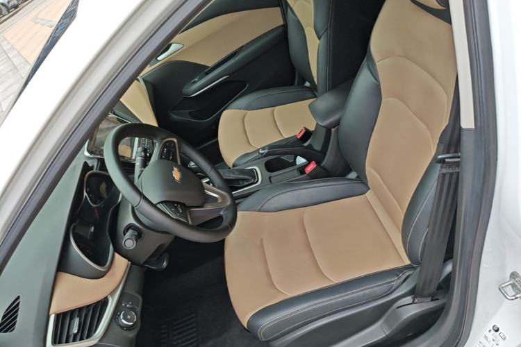 Used Chevrolet Monza 2022 320 Automatic Enjoyment Sunroof Version Left Front Seat