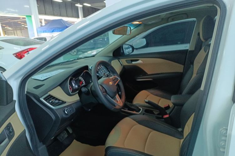Used Chevrolet Monza 2022 320 Automatic Enjoyment Sunroof Version Left Front Seat