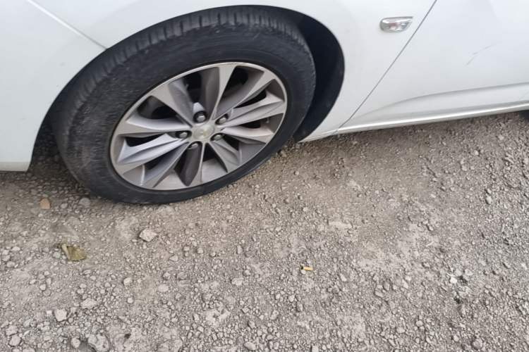 Used Chevrolet Monza 2022 320 Automatic Enjoyment Sunroof Version Left Front Wheel Hub