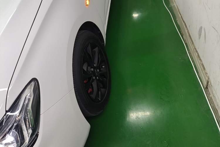 Used Chevrolet Monza 2022 Light Hybrid RS 330T Automatic Comfort Edition Left Front Wheel Hub