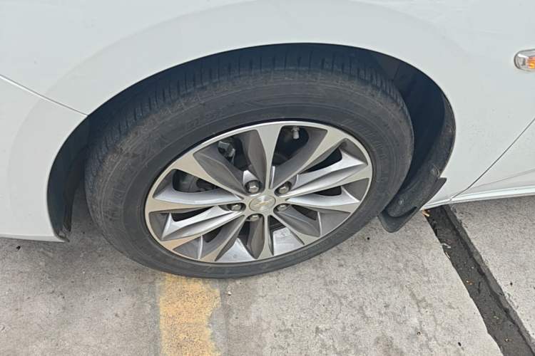 Used Chevrolet Monza 2022 320 Automatic Enjoyment Edition Left Front Wheel Hub