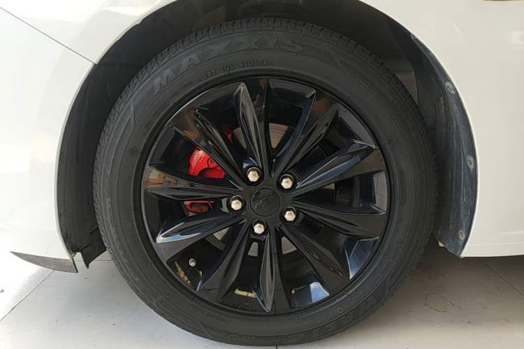 Used Chevrolet Monza 2022 320 Automatic Enjoyment Sunroof Version Left Front Wheel Hub