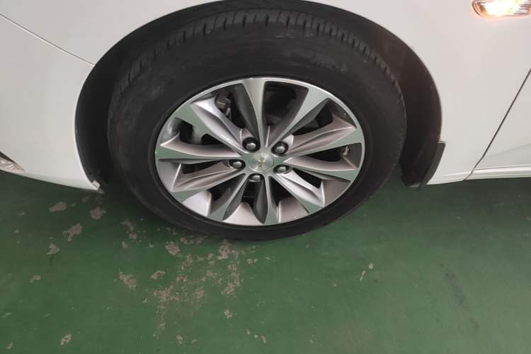 Used Chevrolet Monza 2022 320 Automatic Enjoyment Edition Left Front Wheel Hub