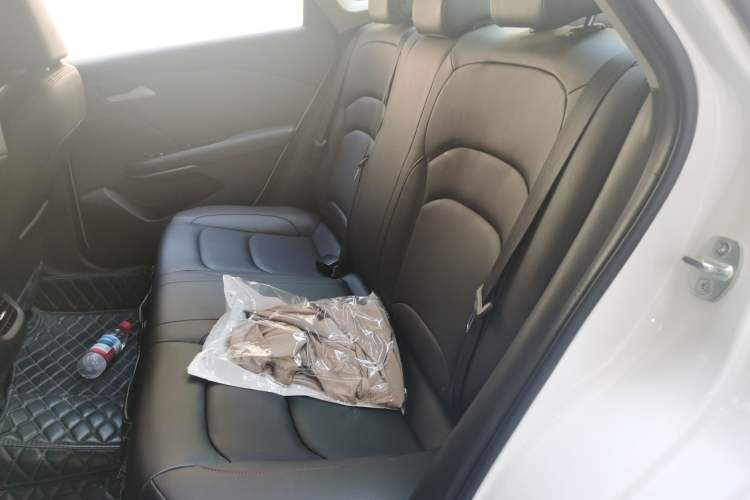 Used Chevrolet Monza 2022 Light Hybrid Redline 320T Dual-Clutch Thrilling Edition Left Rear Seat