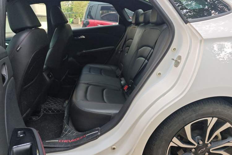 Used Chevrolet Monza 2022 Light Hybrid RS 330T Automatic Comfort Edition Left Rear Seat
