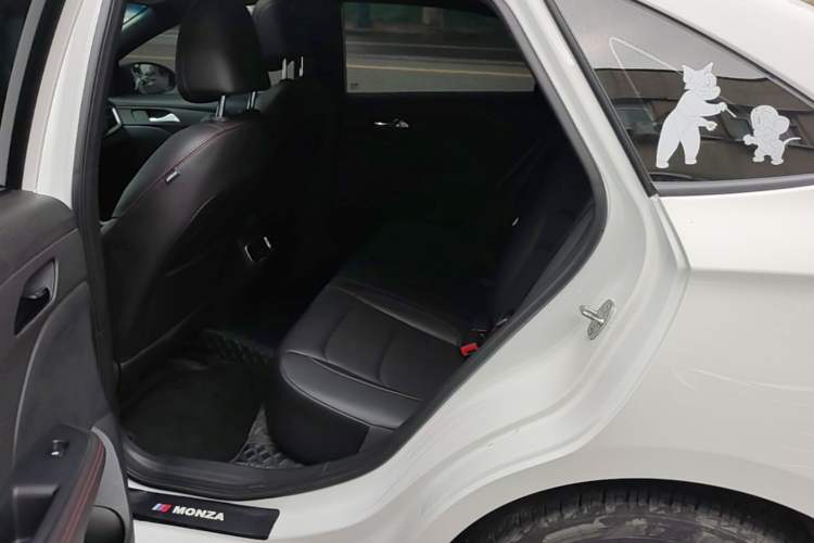 Used Chevrolet Monza 2022 Light Hybrid RS 330T Automatic Comfort Edition Left Rear Seat
