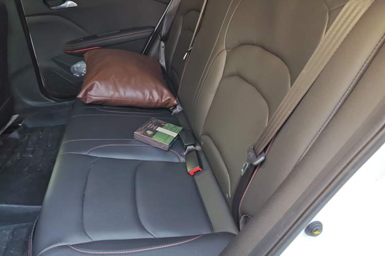 Used Chevrolet Monza 2022 Light Hybrid RS 330T Automatic Comfort Edition Left Rear Seat