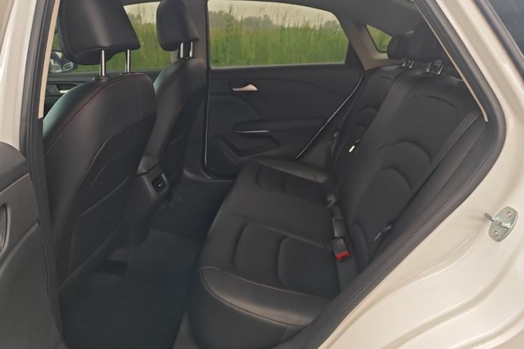 Used Chevrolet Monza 2022 Light Hybrid Redline 320T Dual-Clutch Thrilling Edition Left Rear Seat