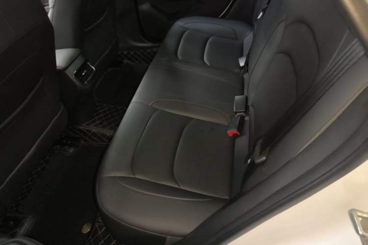 Used Chevrolet Monza 2022 Light Hybrid RS 330T Automatic Comfort Edition Left Rear Seat