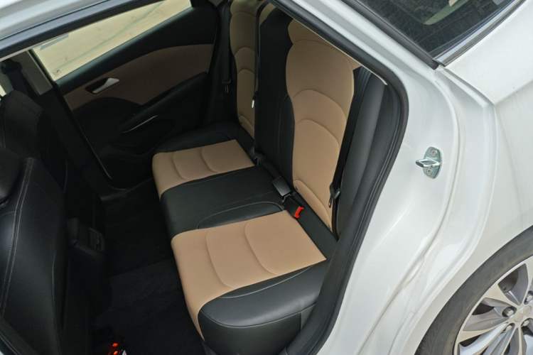 Used Chevrolet Monza 2022 320 Automatic Enjoyment Sunroof Version Left Rear Seat