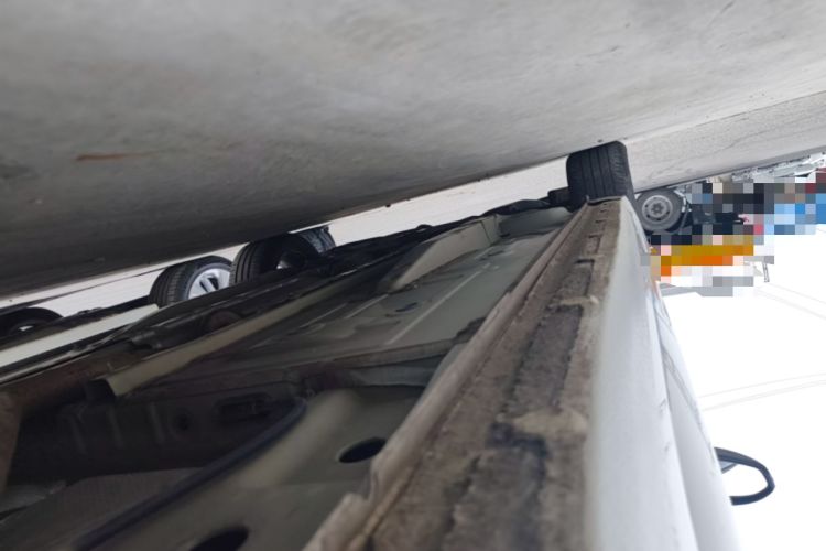 Used Chevrolet Monza 2022 Light Hybrid RS 330T Automatic Comfort Edition Left Side Sill