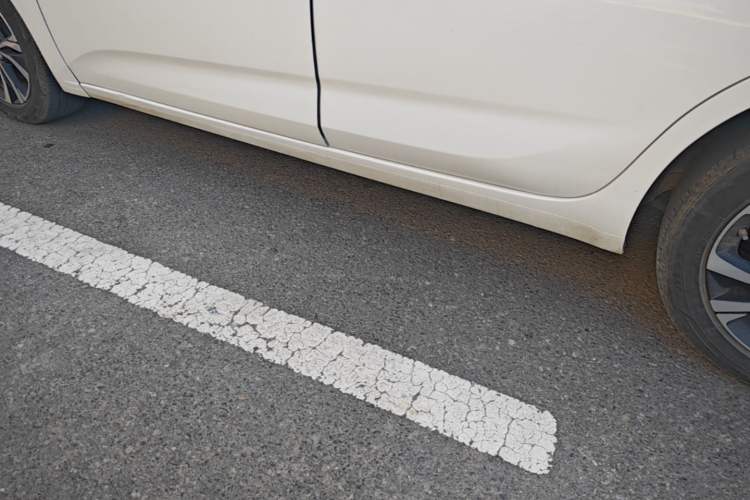 Used Chevrolet Monza 2022 Light Hybrid RS 330T Automatic Comfort Edition Left Side Sill