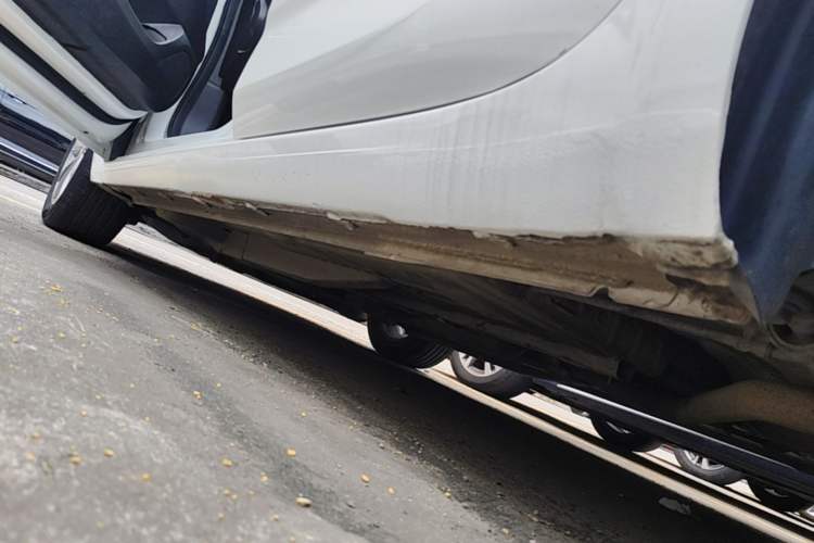 Used Chevrolet Monza 2022 320 Automatic Enjoyment Sunroof Version Left Side Sill