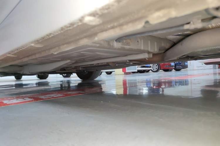 Used Chevrolet Monza 2022 Light Hybrid RS 330T Automatic Comfort Edition Left Side Sill