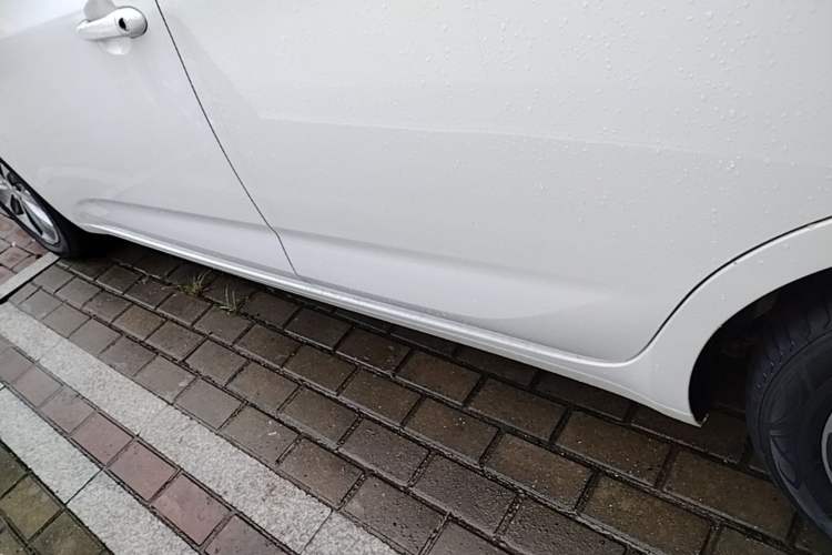 Used Chevrolet Monza 2022 320 Automatic Enjoyment Sunroof Version Left Side Sill