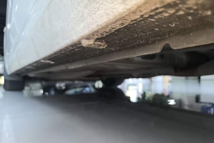 Used Chevrolet Monza 2022 Light Hybrid RS 330T Automatic Comfort Edition Left Side Sill