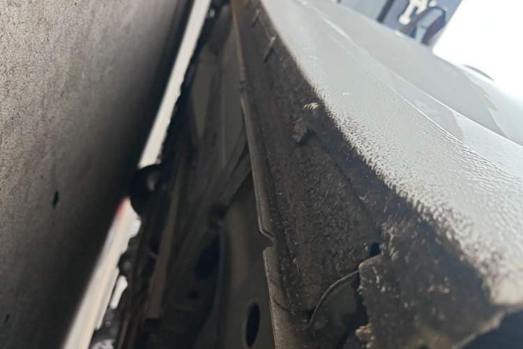 Used Chevrolet Monza 2022 320 Automatic Enjoyment Edition Left Side Sill