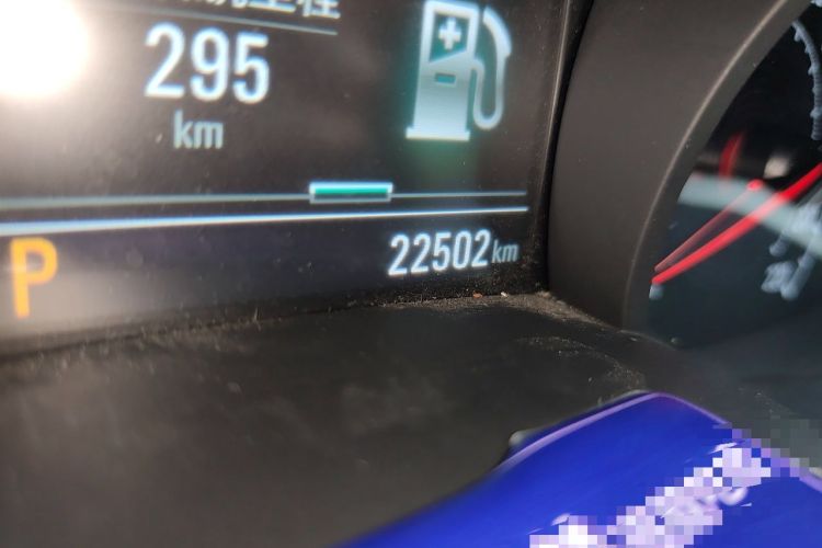Used Chevrolet Monza 2022 Light Hybrid Redline 320T Dual-Clutch Thrilling Edition Odometer Close Up