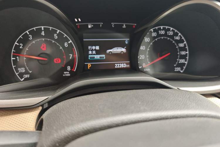 Used Chevrolet Monza 2022 320 Automatic Enjoyment Sunroof Version Odometer Close Up