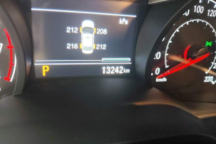 Used Chevrolet Monza 2022 320 Automatic Enjoyment Edition Odometer Close Up