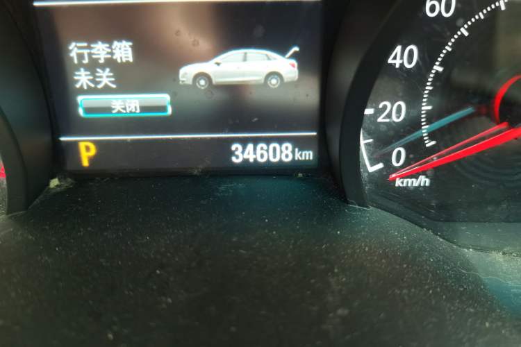Used Chevrolet Monza 2022 320 Automatic Enjoyment Sunroof Version Odometer Close Up
