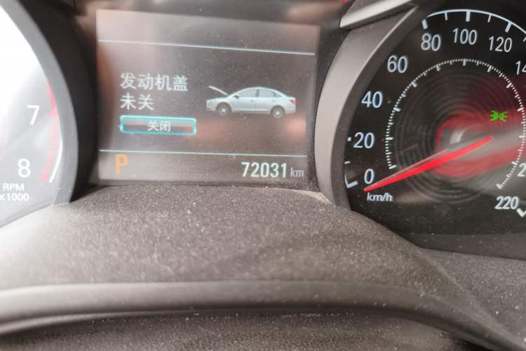 Used Chevrolet Monza 2022 320 Automatic Enjoyment Sunroof Version Odometer Close Up
