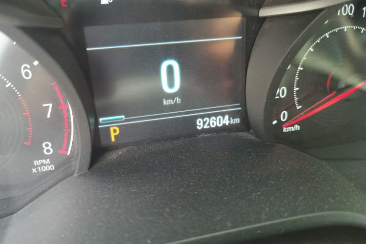 Used Chevrolet Monza 2022 320 Automatic Enjoyment Sunroof Version Odometer Close Up