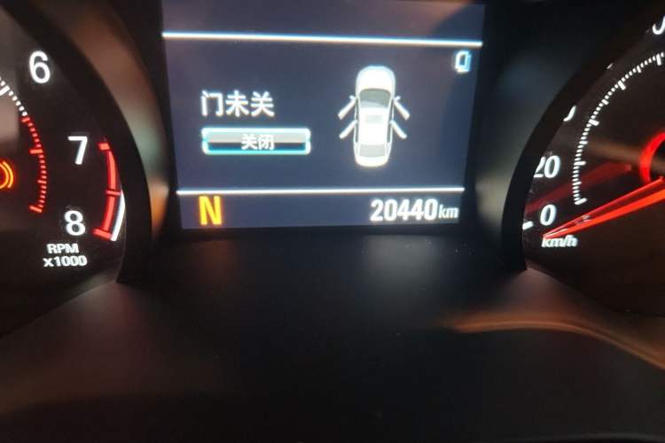 Used Chevrolet Monza 2022 320 Automatic Enjoyment Sunroof Version Odometer Close Up