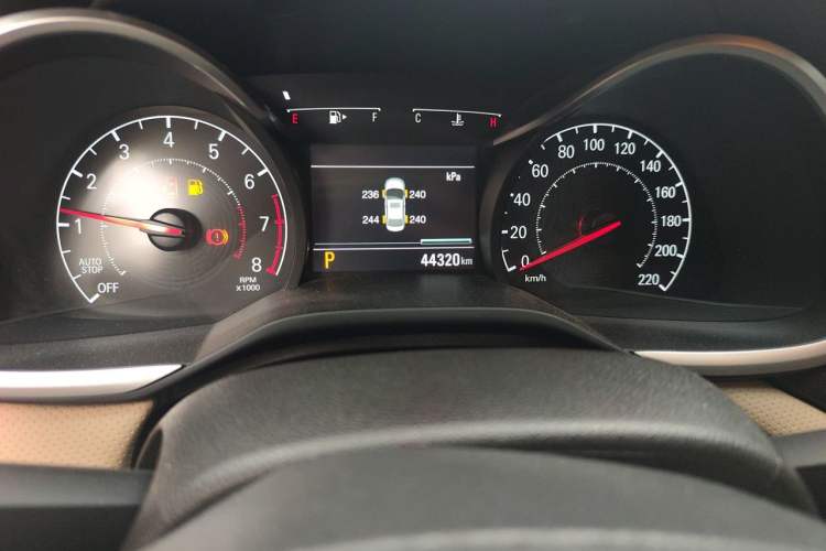 Used Chevrolet Monza 2022 320 Automatic Enjoyment Sunroof Version Odometer Close Up