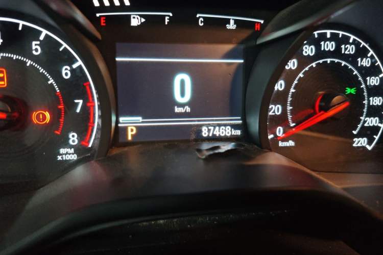 Used Chevrolet Monza 2022 320 Automatic Enjoyment Edition Odometer Close Up