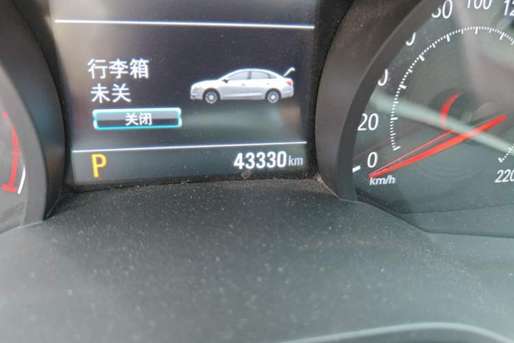 Used Chevrolet Monza 2022 320 Automatic Enjoyment Sunroof Version Odometer Close Up
