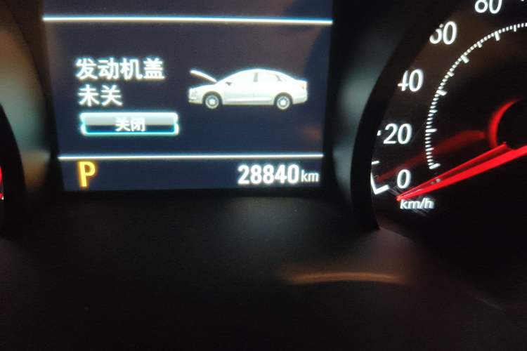 Used Chevrolet Monza 2022 320 Automatic Enjoyment Sunroof Version Odometer Close Up