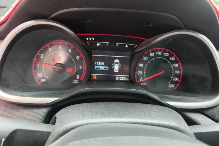 Used Chevrolet Monza 2022 Light Hybrid RS 330T Automatic Comfort Edition Odometer Close Up