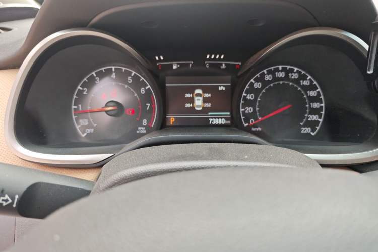 Used Chevrolet Monza 2022 320 Automatic Enjoyment Sunroof Version Odometer Close Up