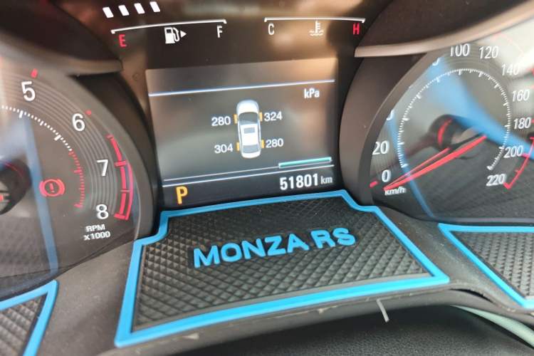 Used Chevrolet Monza 2022 Light Hybrid RS 330T Automatic Comfort Edition Odometer Close Up