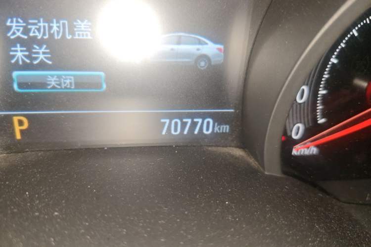 Used Chevrolet Monza 2022 Light Hybrid RS 330T Automatic Comfort Edition Odometer Close Up