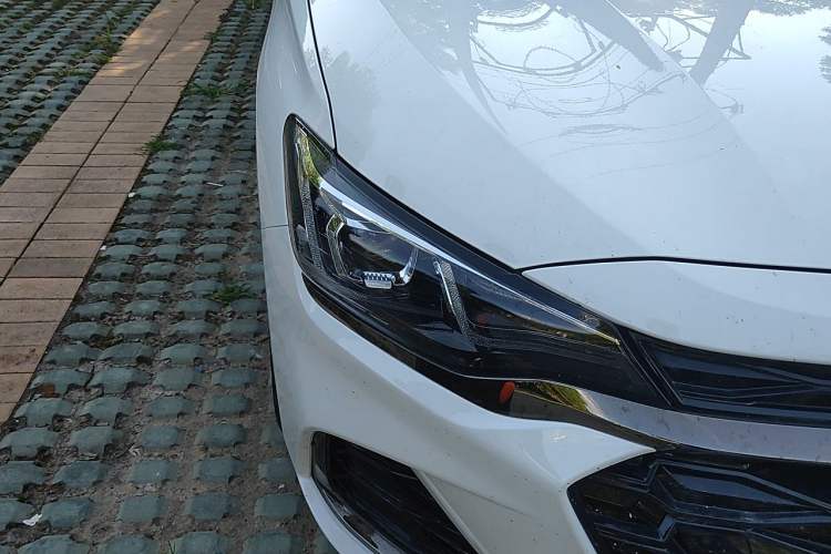 Used Chevrolet Monza 2022 Light Hybrid RS 330T Automatic Comfort Edition Right Front Headlight